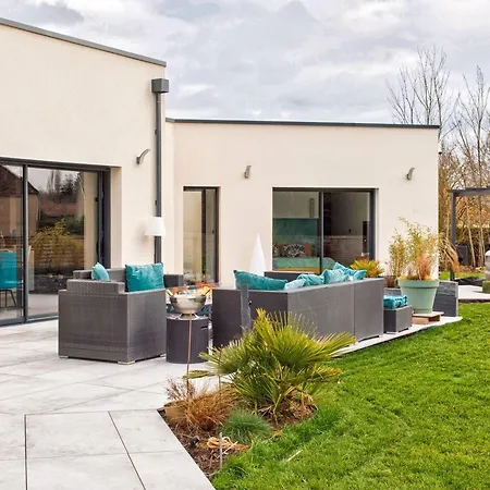 Dom wakacyjny Maison Elegante Avec Jacuzzi, Confort Moderne Et Histoire A - Fr-1-788-44 Ranville